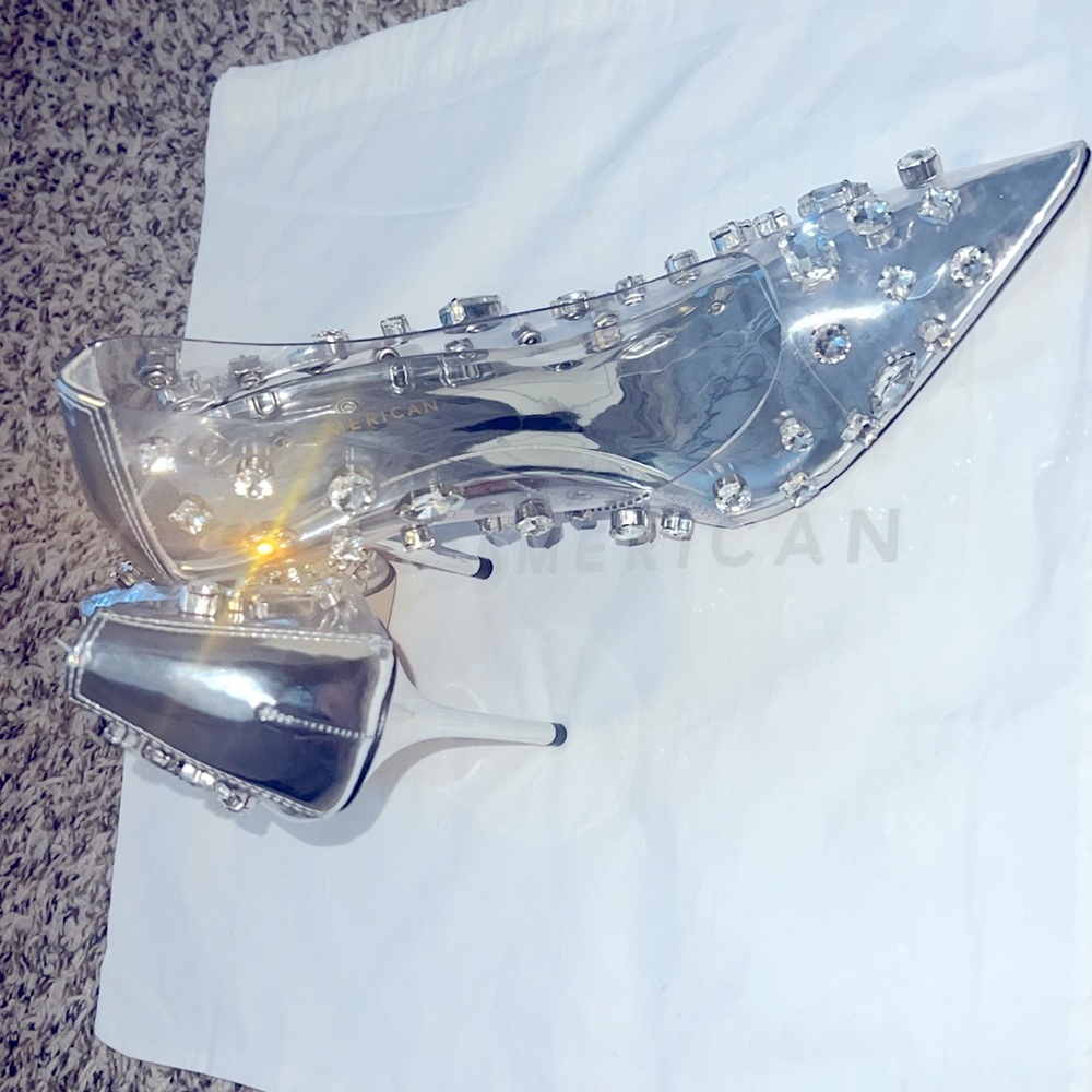 These Good American heels are the glitziest, glammest, hottest shoes yet. - Picture 5 of 10